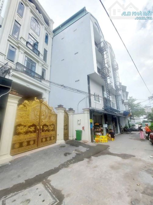 Nhà CHDV 90 phòng 10x32m Dương Quảng Hàm f5 HDT khoán 190tr giá 45 t - 1