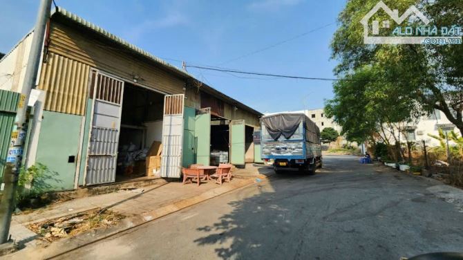 📌2.85 tỷ📌 Bán đất đang cho thuê làm kho xưởng KDC Hố Lang p. Tân Bình Dĩ An 118m2 - 1