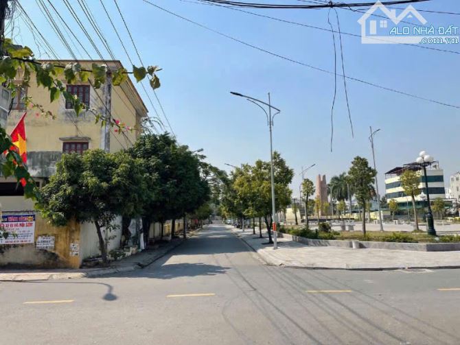 Lô đất 117m2 ngang 6m đẹp nhất Hải Thành 2,Dương Kinh gần ngay trường học,chơ,dân cư đông