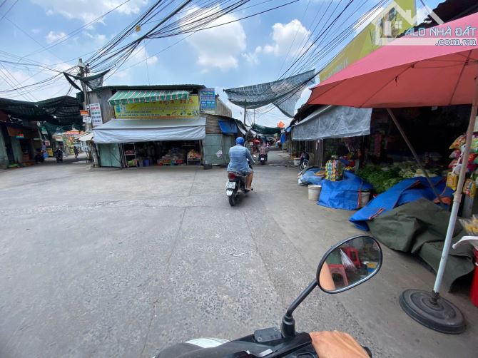Bán đất mặt tiền chợ Long Bình, diện tích 405m2, đầu tư giá rẻ - 1