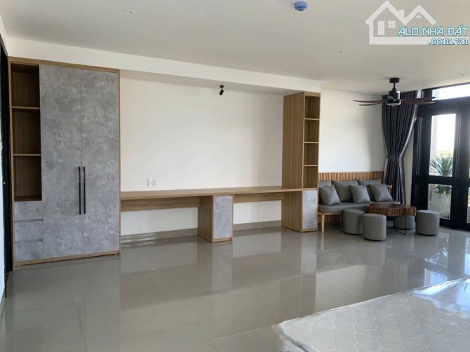 Bán Căn Biệt Thự 142m2 - 5 tầng góc 3 mặt tiền Hoàng Sa - Biển Mỹ Khê Đà Nẵng - 1
