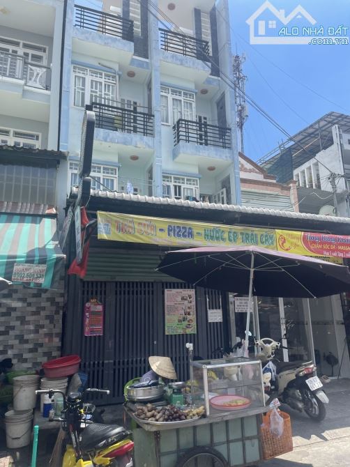 Bán nhà mặt tiền 3 tầng ngay chợ Mai Hắc Đế 65m2 giá 8.x tỷ còn TL - 1
