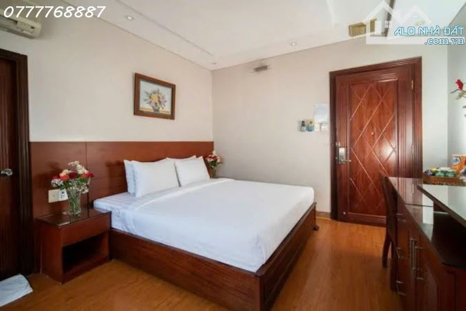 Bán nhà MT Thảo Điền Quận 2, 3 tầng 200m2 Giá chỉ 31 tỷ - 1