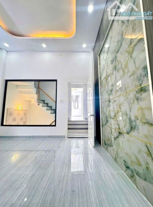 NHÀ 3 TẦNG - HẺM 8M THÔNG  đường TX22 phường Thạnh Xuân  Quận 12 - 68m2 {r} CHỈ 5,4T.ỉ - 1