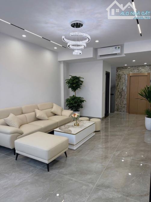 HÀNG KỊCH ĐỘC NGỌC THUỴ 7 tầng thang máy siêu đẹp - 1