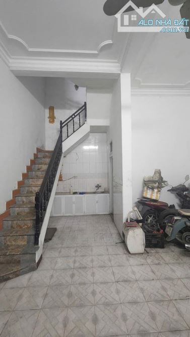 Cần bán nhà mp Tây Sơn oto đỗ cửa, sát phố nhà 5 tầng DT 45m2 giá 5ty6 - 1