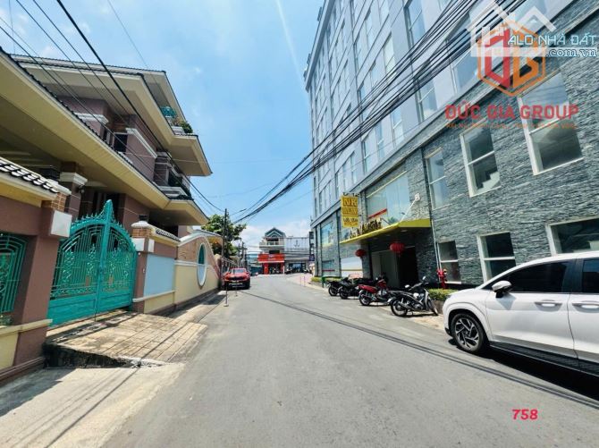 Bán nhà 1 trệt 1 lầu 1 sẹc đường Phạm Văn Thuận, P.Tân Mai giá chỉ 11 tỷ - 12