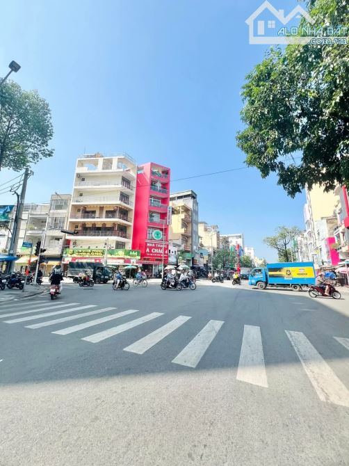 NHÀ MẶT TIỀN 20M,NGAY GẦN TÊN LỬA AEON MALL - DÒNG TIỀN 40TR,4 TẦNG 100M2(5×20)CHỈ 7xx tỷ - 2