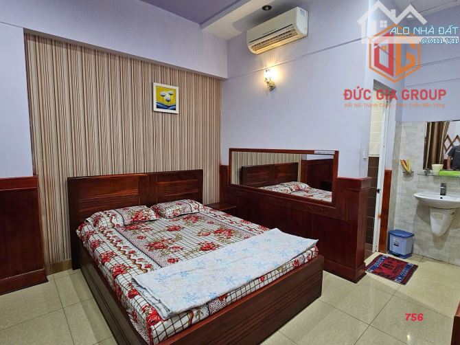 Bán khách sạn 1 trệt 5 lầu trong KDC D2D, P.Thống Nhất giá 25 tỷ - 2
