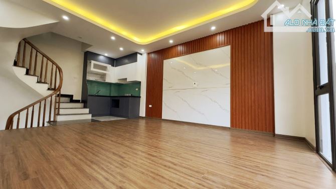 BÁN NHÀ 5 TẦNG BÁT KHỐI, CỰ KHỐI – LONG BIÊN,FULL NỘI THẤT, CÓ GARA Ô TÔ, GIÁ CHỈ 6.85 TỶ - 2