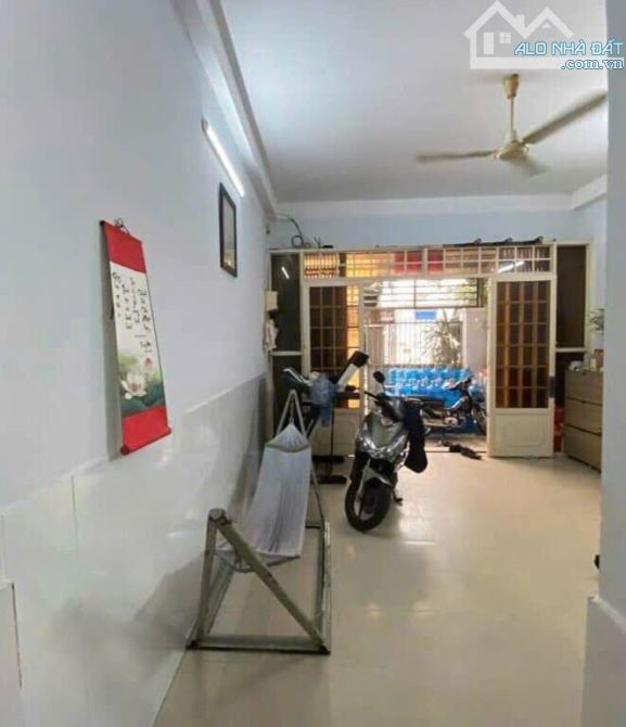 Cần bán nhà HXH đường Lê Văn Quới, Bình Trị Đông, Bình Tân. Diện tích 4.3 x 22m, giá 5.9 - 1