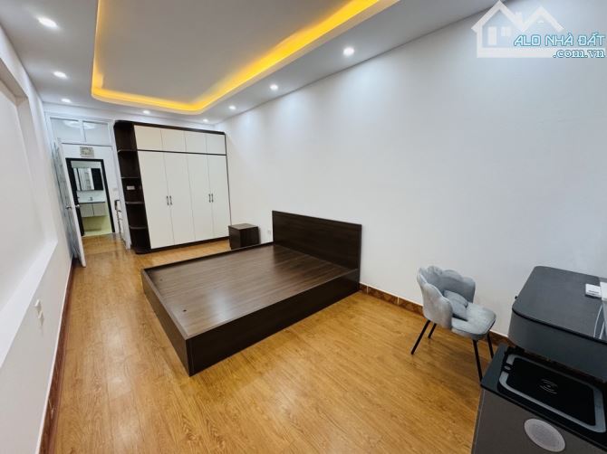 NHỈNH 5 TỶ - Ô TÔ ĐỖ CỔNG - FULL NỘI THẤT - THƯỢNG THANH - 2