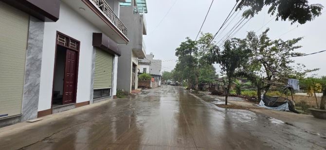 💥💥BÌA LÀNG TRUNG OAI TIÊN DƯƠNG ĐÔNG ANH ÔTÔ TRÁNH KD SÁT ĐƯỜNG VÕ NGUYÊN GIÁP DI CHUYỂN - 2