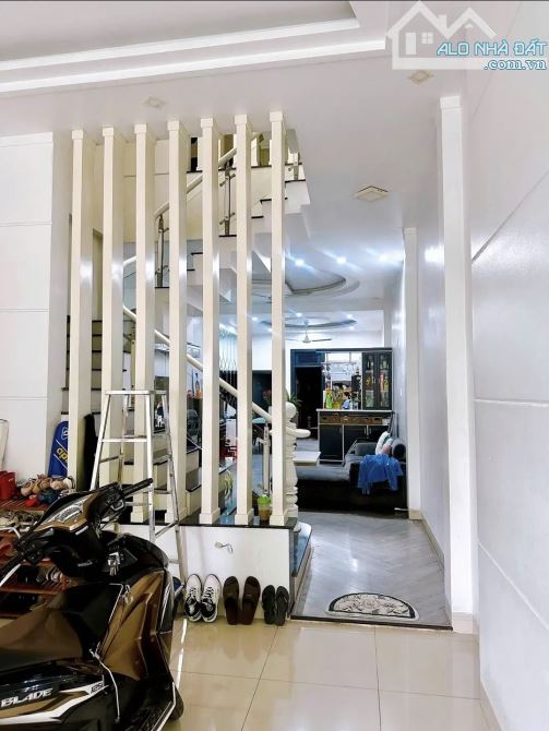 Bán nhà 1 trệt 2 lầu cạnh Đại học Đồng Nai, Mn Hoa Sen. P. Tân Hiệp - 2