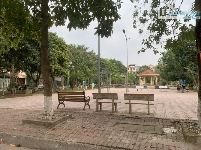 🏘🏘 Bán Nhà Xây Thô 4 Tầng Nhìn Vườn Hoa KĐT An Huy Vũ Ninh Mt 5m Dt 97m2 Giá 12.9 Tỷ - 2