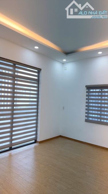 NHÀ MỚI 2 TẦNG 98M TÂN THỚI NHẤT PHAN VĂN HỚN QUẬN 12 SHR HẺM XE HƠI - 2