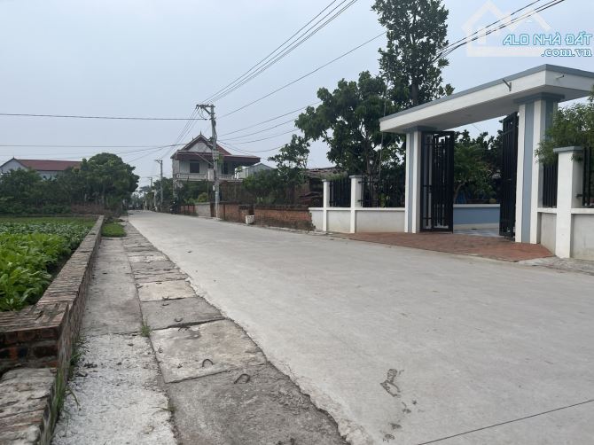 Siêu rẻ! Nhỉnh 10tr/m2 có hơn 400m vuông đẹp ngõ ô tô tải gần chợ Đông Tảo, Khoái Châu - 2