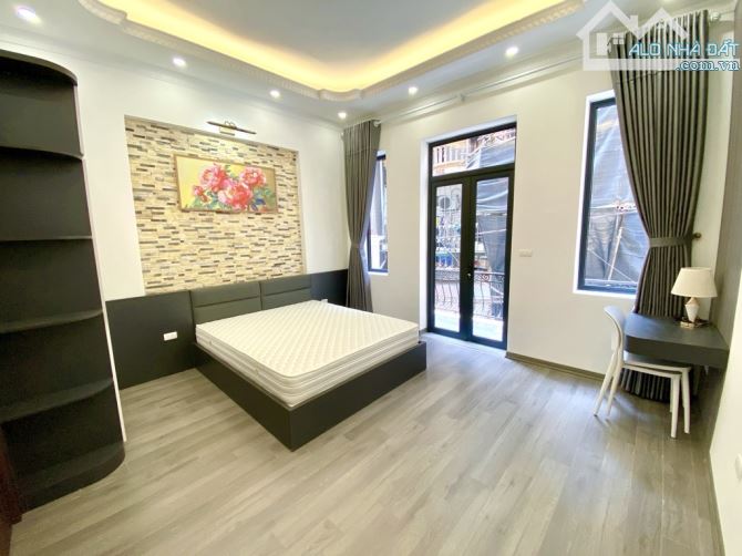 LÔ GÓC NGÕ KIM GIANG, SỔ ĐẸP, 30M RA PHỐ, NGÕ THẲNG TẮP - 1
