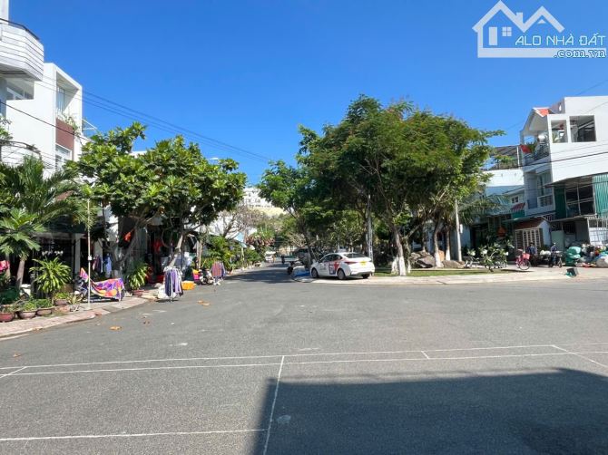 Bán lô đất tái định cư hòn rớ 1 đối diện khu biệt thự đồi Nha Trang  dt 67m giá chỉ 2tỷ350 - 2