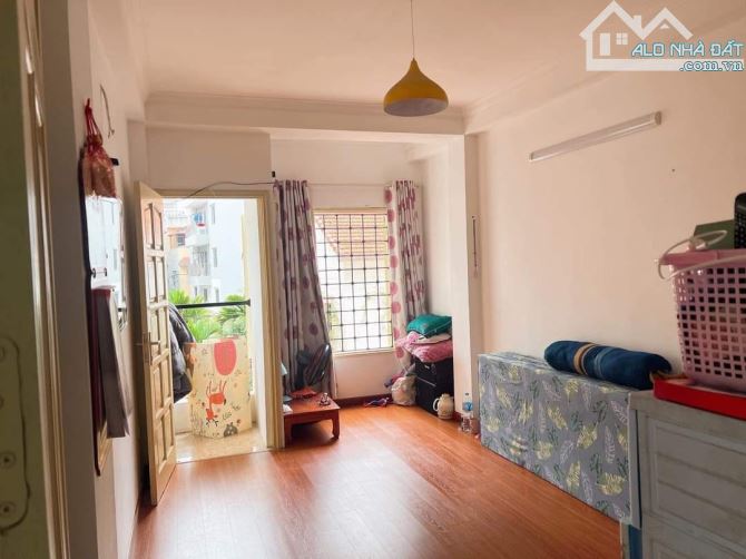 Bán nhà mặt ngõ Nguyễn Chính, Sổ đỏ riêng, gần phố, gần bãi gửi ô tô, 4.95 tỷ - 2