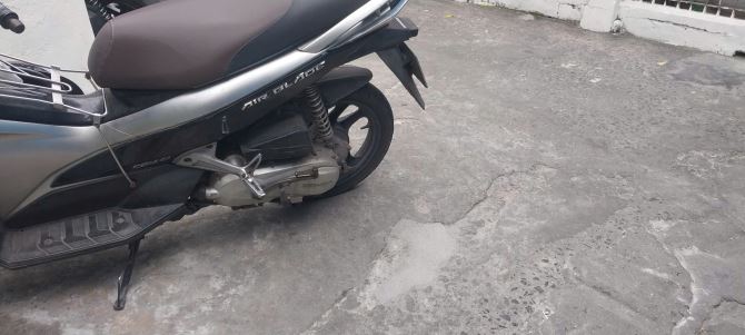 ► Nhà Hoàng Diệu 63 m2, ngang 4.5m, C4 cũ, sân rộng, kiệt thông, giá 2.35 tỷ - 2
