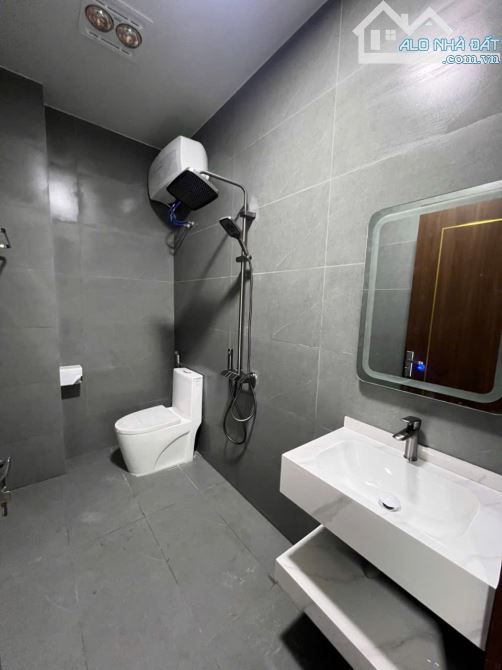 Nhà 4 tầng xây mới, độc lập tại Đồng Hoà - Đường 6m - 63m2 - 3