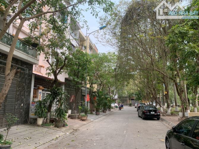 🏘🏘 Bán Nhà Xây Thô 4 Tầng Nhìn Vườn Hoa KĐT An Huy Vũ Ninh Mt 5m Dt 97m2 Giá 12.9 Tỷ - 3