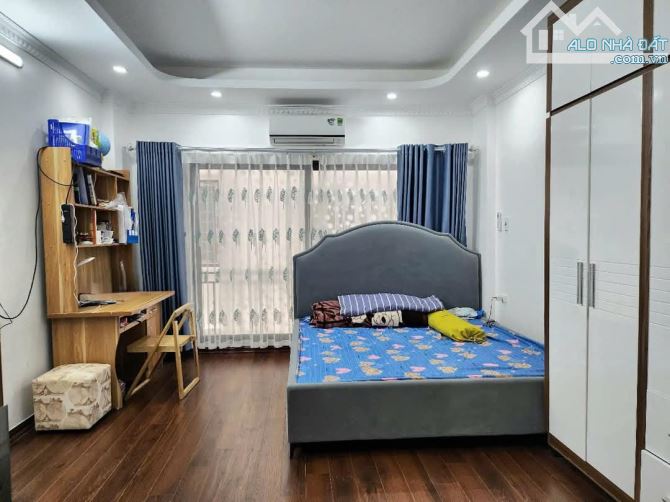 BÁN NHÀ 565 Bát Khối Long Biên GẦN CẦU Vĩnh Tuy NHỈNH 4 TỶ 5TẦNG, 34M, FULL NT, Ô TÔ - 3
