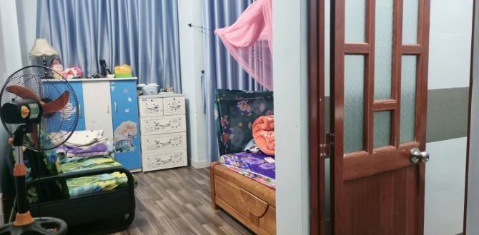 Gấp Bán nhà ngay chợ Bình Thành hẻm 6m xe hơi vào nhà 56m2,3Tầng Nhỉnh 3tỷ - 3