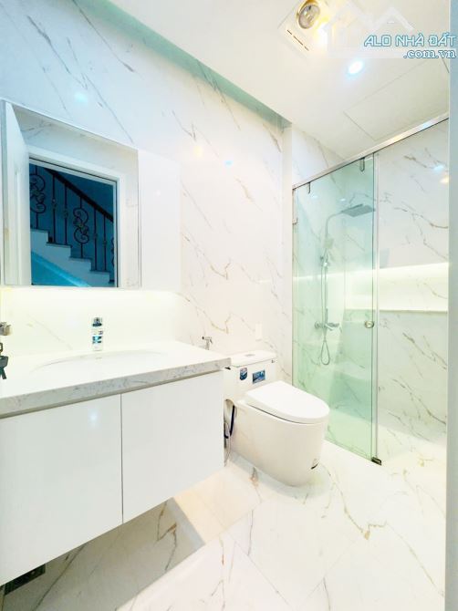 Nhà đẹp TĐC Đồng Giáp - Đông Hải - Hải An . DT 60m2 x 4,5T Thang Máy - 4
