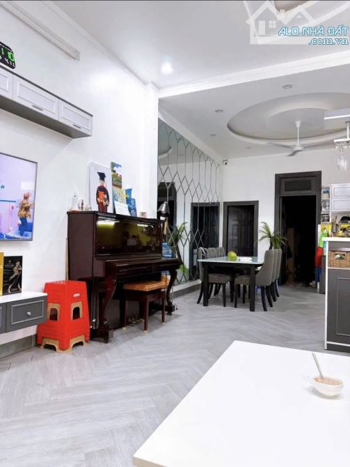 Bán nhà 1 trệt 2 lầu cạnh Đại học Đồng Nai, Mn Hoa Sen. P. Tân Hiệp - 4