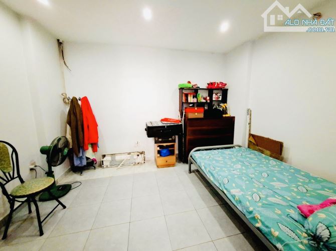 🔥Ô TÔ ĐỖ CỬA🔥NGUYỄN SÚY GẦN T. BÌNH - 3 Tầng BTCT (42m2) - Ko Q. HOẠCH LỘ GIỚ - 5.x tỷ - 4