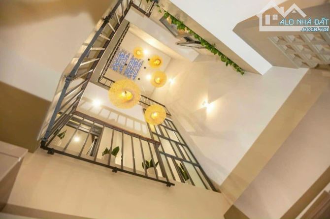NHÀ 4 PHÒNG NGỦ HẺM 34 NGUYỄ THỊ ĐỊNH: Giá 3.95 tỷ - 4