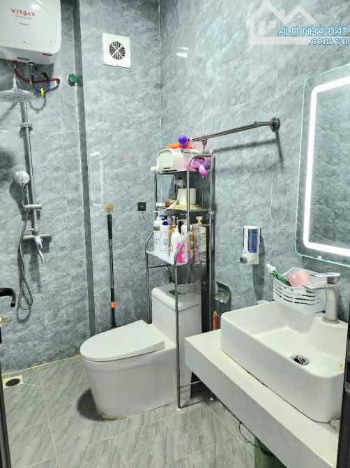 BÁN NHÀ 565 Bát Khối Long Biên GẦN CẦU Vĩnh Tuy NHỈNH 4 TỶ 5TẦNG, 34M, FULL NT, Ô TÔ - 4