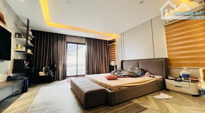 KO NHANH LÀ TIẾC. NHÀ VIP, GA RA, TM, FULL NỘI THẤT XỊN, KD, LÔ GÓC. BÁN NHÀ LONG BIÊN HN - 4