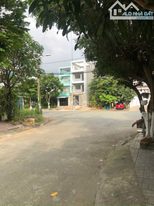 Bán đất gần đường 2f và đường số 1 khu dân cư Nam Hùng Vương diện tích 4 x 18 giá 4,8 tỷ - 5