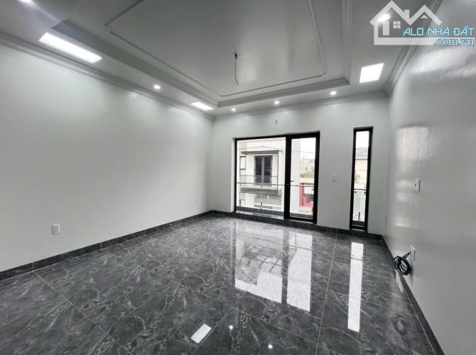 Nhà 4 tầng xây mới, độc lập tại Đồng Hoà - Đường 6m - 63m2 - 5