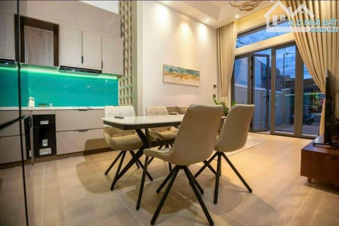NHÀ 4 PHÒNG NGỦ HẺM 34 NGUYỄ THỊ ĐỊNH: Giá 3.95 tỷ - 5