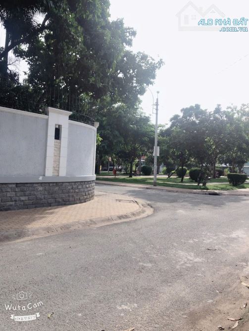Bán Biệt Thự đường 320 Bông Sao, Phường 5, Quận 8, nhà căn góc, vị trí kinh doanh, khu dân - 5