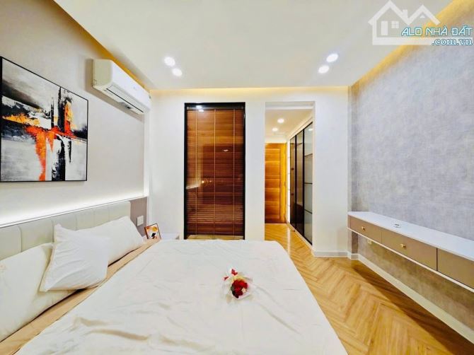 Khu Ẩm Thực phan xích Long Phú Nhuận-32M2-3Tâng Giá chỉ nhỉnh 6Ty - 5
