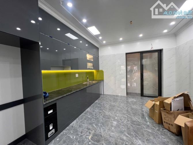 Nhà 4 tầng xây mới, độc lập tại Đồng Hoà - Đường 6m - 63m2 - 6