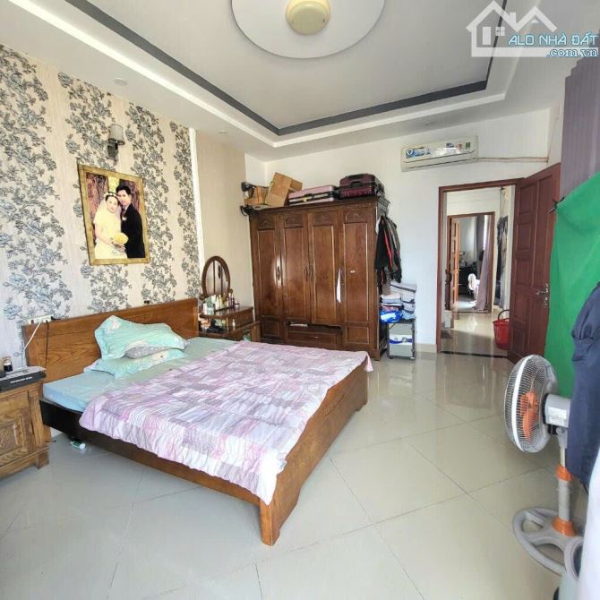 Bán nhà căn góc 2 mặt tiền, vừa ở vừa kinh doanh, Huỳnh Tấn Phát, 50m2 - Nhỉnh 6 tỷ - 7