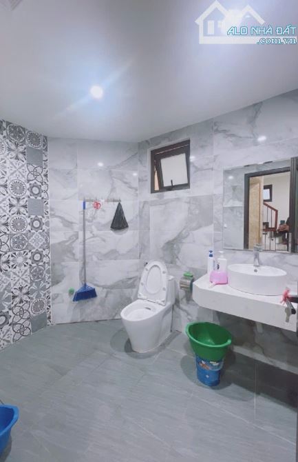 KO NHANH LÀ TIẾC. NHÀ VIP, GA RA, TM, FULL NỘI THẤT XỊN, KD, LÔ GÓC. BÁN NHÀ LONG BIÊN HN - 8