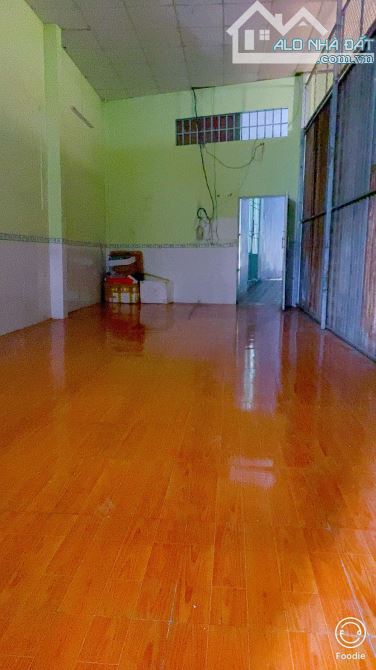 Cho thuê Kho 310 m2 gần chợ Cái Răng 8 triệu - 8