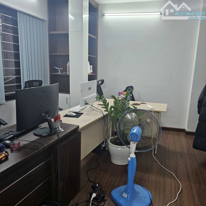 Bán Nhà Xuân Đỉnh thông Phạm Văn Đồng, Nguyễn Xuân Khoát. 42m2. Giá: 8,9 Tỷ