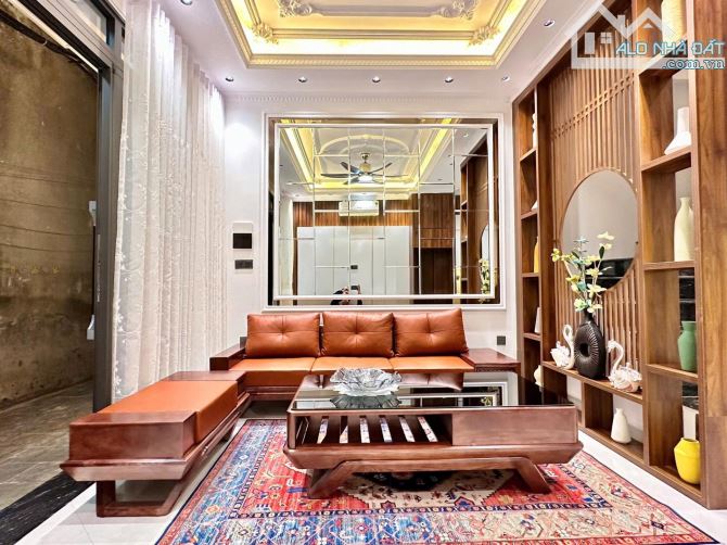 Bán nhà phố Khương Trung, 46m² x 4 tầng, Giá 11 tỷ – Gần Nguyễn Trãi, kinh doanh tốt