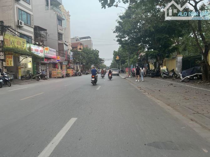 ĐẤT XÂY VĂN PHÒNG, ĐẤU GIÁ 2.5Ha ĐỨC DIỄN, ĐƯỜNG 10m VỈA HÈ TO, SẦM UẤT, 160m MT 8m