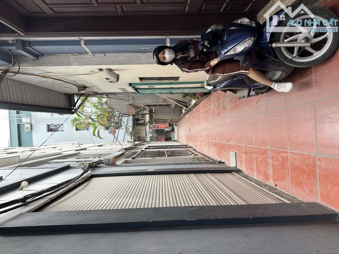 BÁN CĂN HỘ DỊCH VỤ 7 THÁNG MÁY ĐỊNH CÔNG THƯỢNG