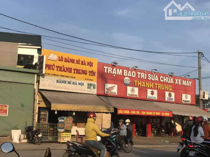 BÁN NHÀ ĐƯỜNG LÃ XUÂN OẢI, ĐẠI  HỌC TÀI CHÍNH MARKETINHG, Ô TÔ ĐẬU CỬA, 58m2, NHỈNH 4 TỶ