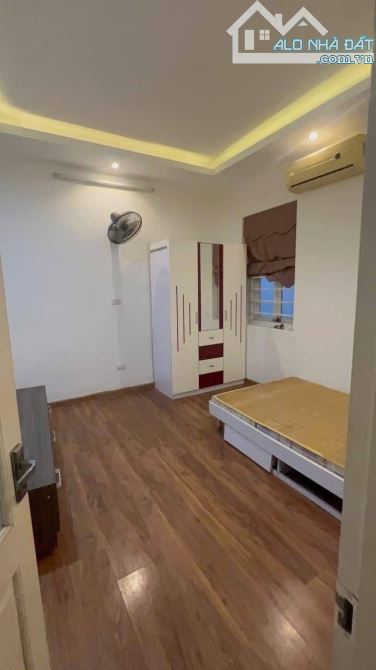 Cần cho thuê nhà riêng ngõ 64 Vũ Trọng Phụng - Thanh Xuân - 4 NGỦ